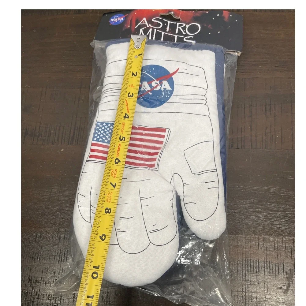 NASA Astro Mitts Astronaut Glove Oven Mitt Kennedy Space Center White Blue New